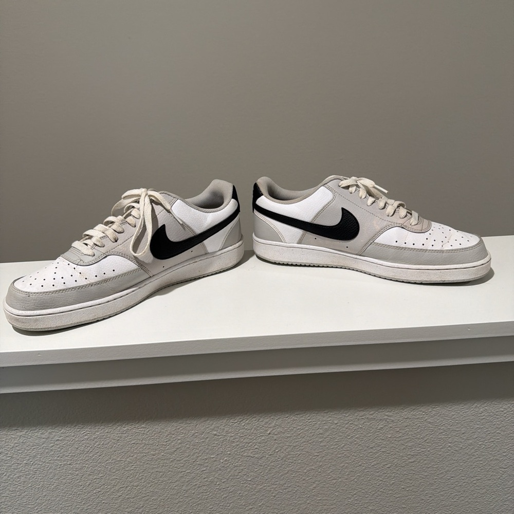 Nike White and Gray Sneakers with Black Swoosh